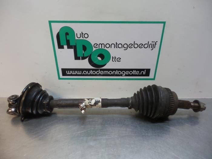 Aandrijfas links-voor van een Opel Movano (Movano 00-), Gebruikt, -, -, Opel