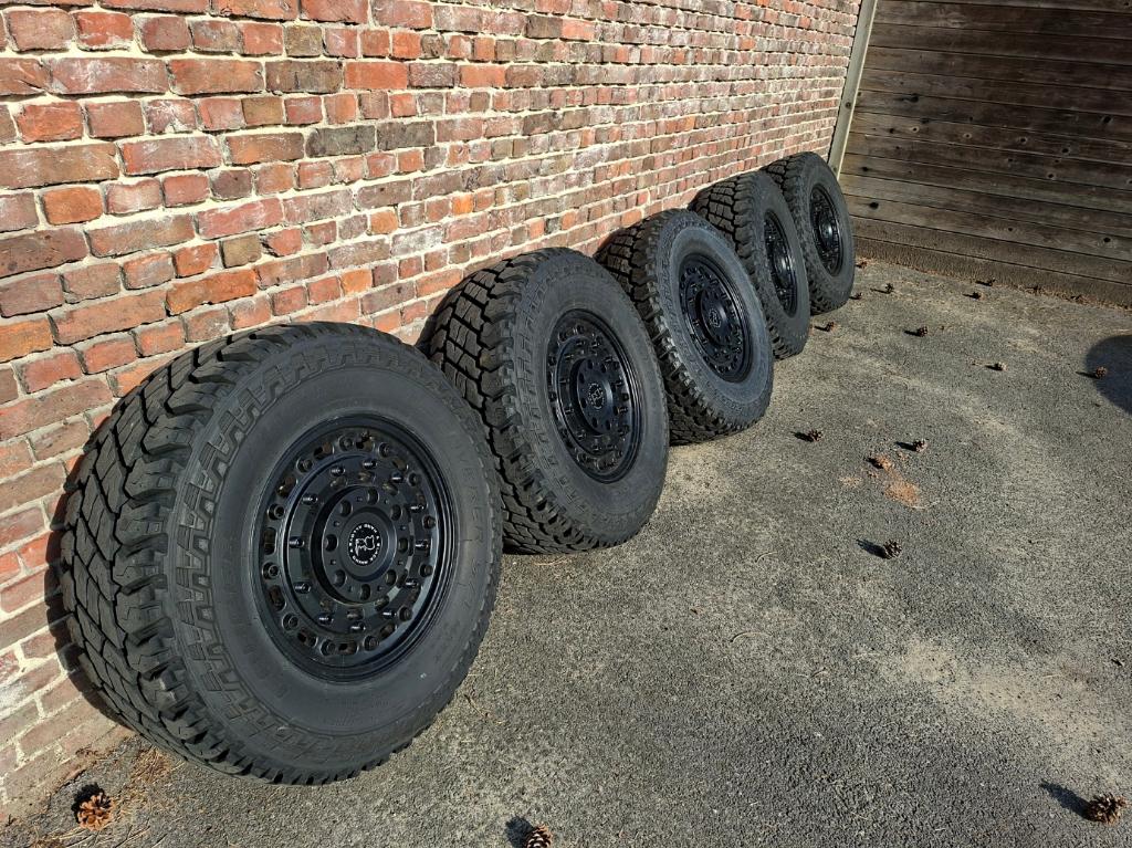 Black Rhino 17" wielen 5 stuks, Auto-onderdelen, Ophalen, Gebruikt, 275 mm, Banden en Velgen