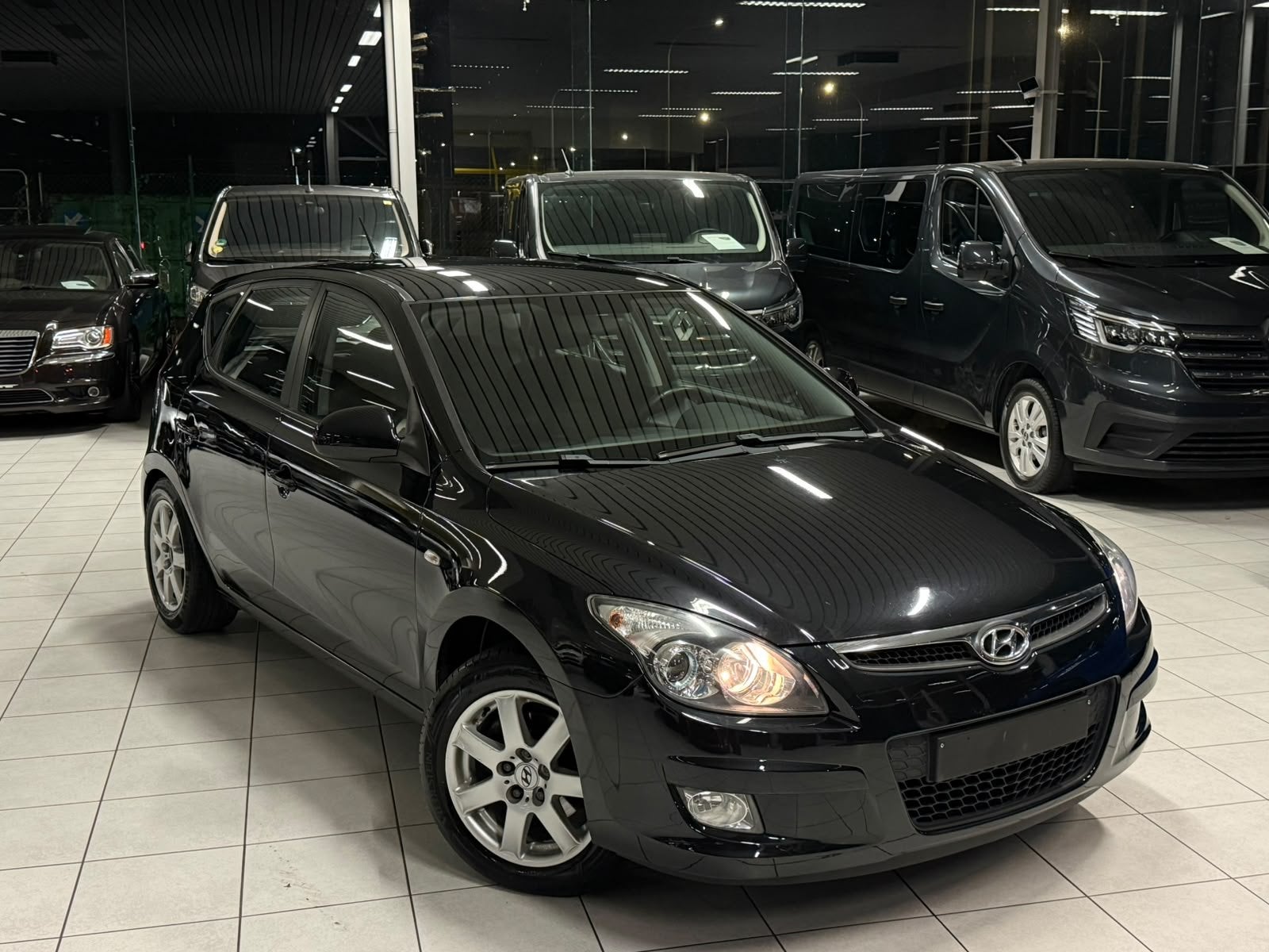 Hyundai i30 Automatique 1.6i Essence 85kW Euro 4, Autos, 113 ch, Achat, Entreprise, 83 kW