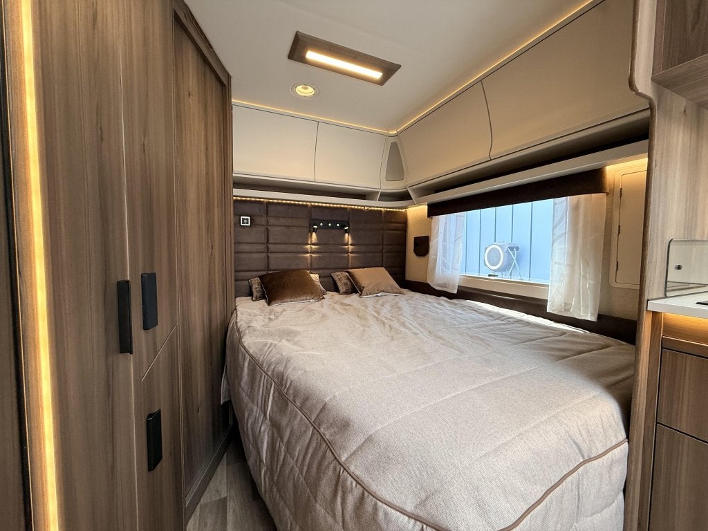 Kabe Briljant 470 XL, Jusqu'à 4, Entreprise, 5 à 6 mètres, Kabe
