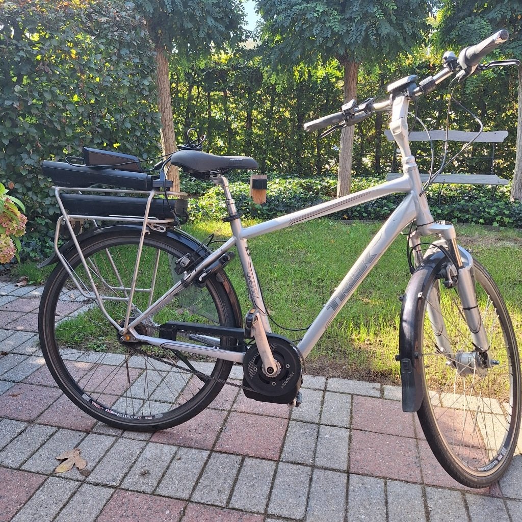 Electrische fiets Trek met extra batterij, Fietsen en Brommers, Gebruikt, Velgrem, Versnellingen, 49 tot 53 cm