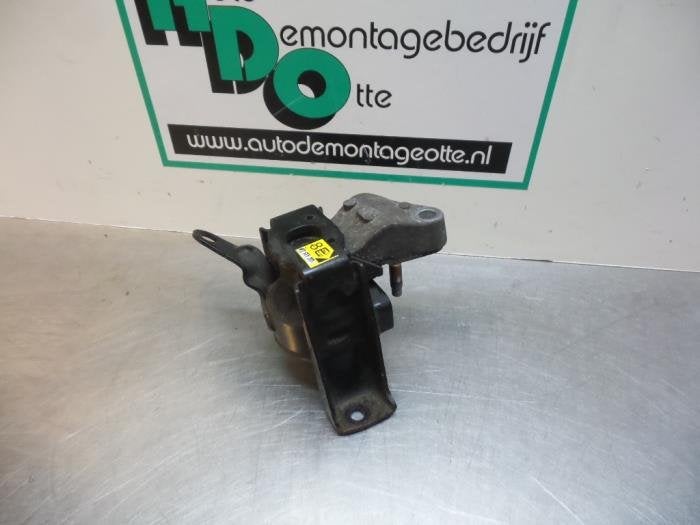Support moteur d'un Toyota Avensis (Avensis 03-), -, 3 mois de garantie, Toyota, Utilisé