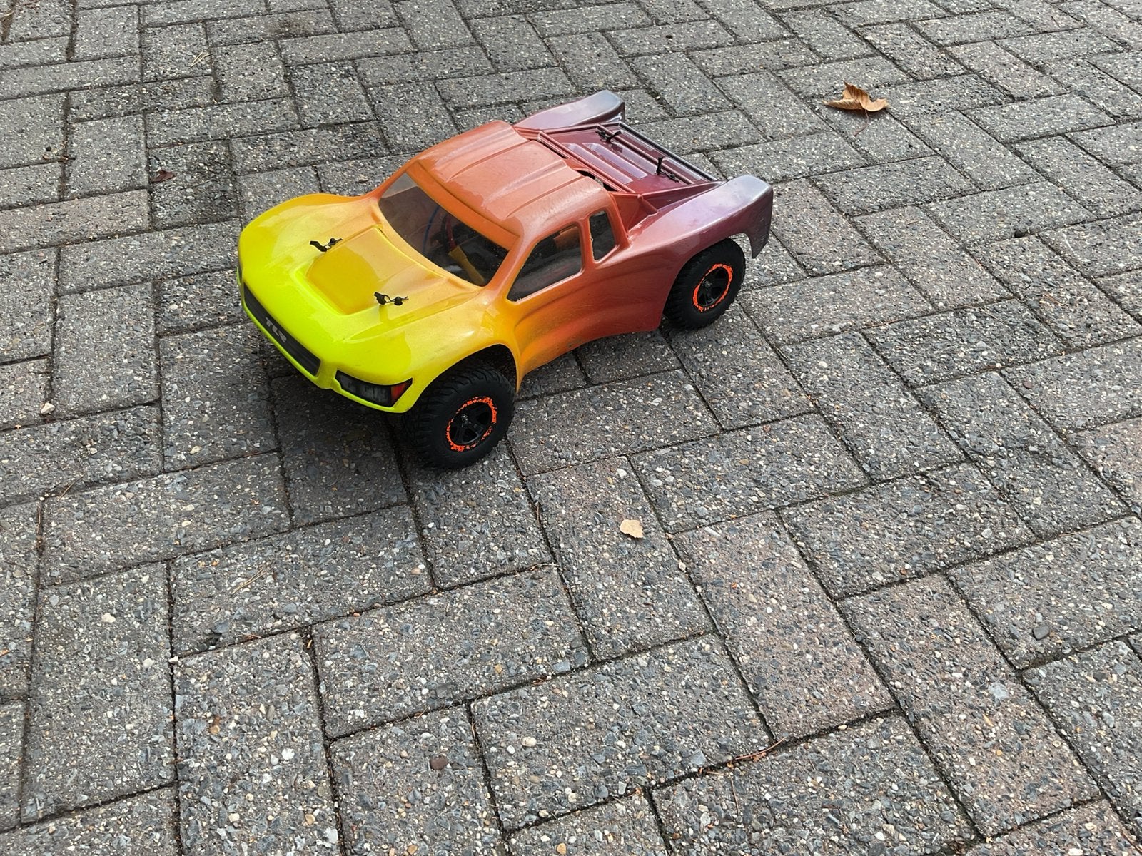 Traxxas slash 4x4, Elektro, Auto offroad, Ophalen of Verzenden, Zo goed als nieuw