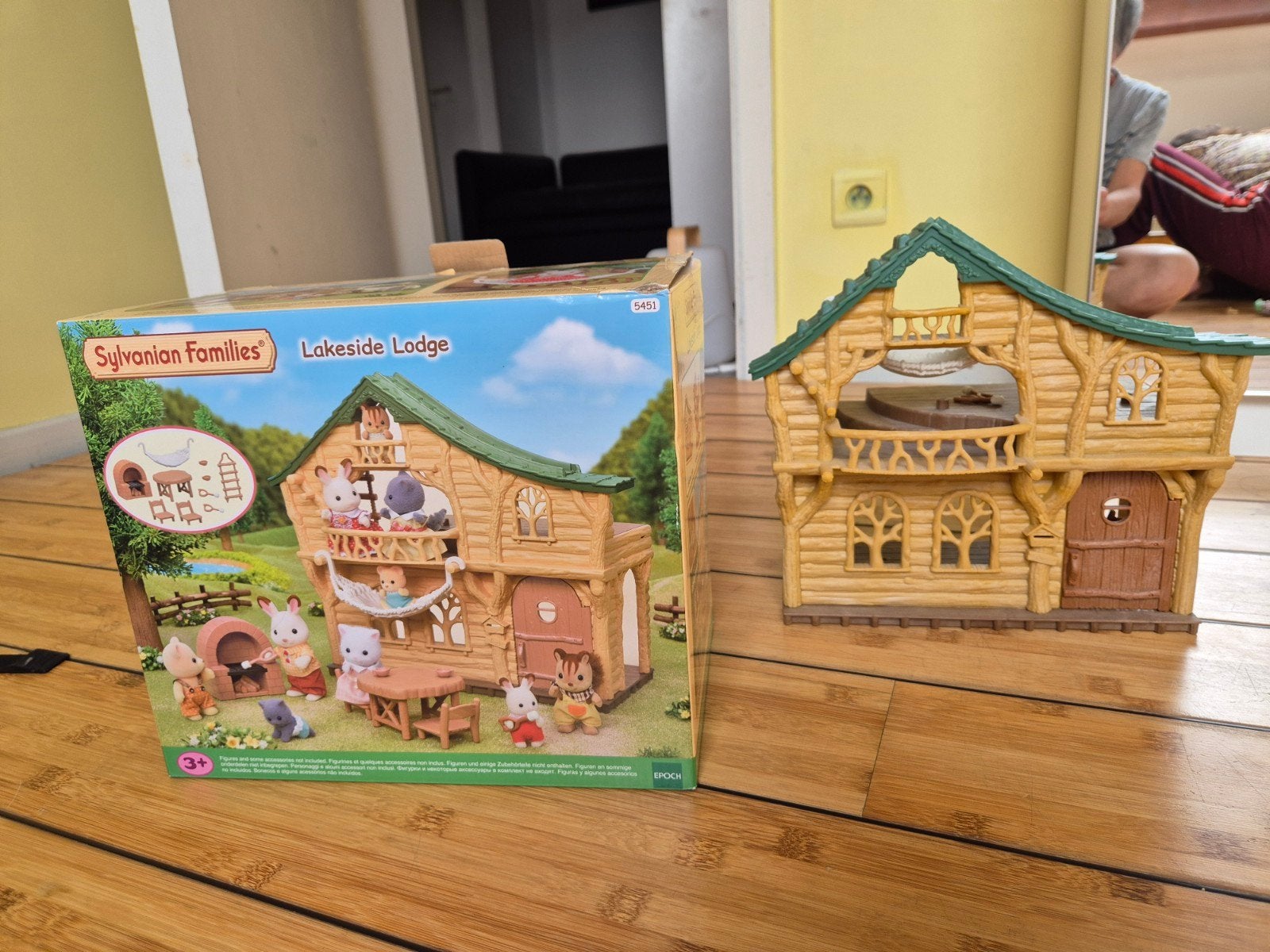 sylvanian families - lakeside lodge, Enfants & Bébés, Jouets | Maisons de poupées, Enlèvement, Comme neuf