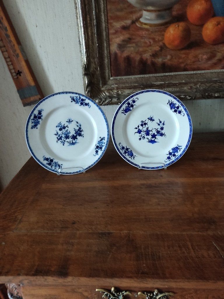 2 assiettes plates en porcelaine de Tournai, Enlèvement ou Envoi