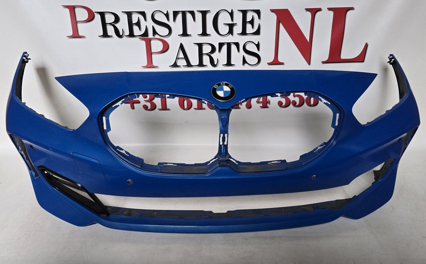 Voorbumper BMW 1 Serie F40 M Pakket 4xPDC 51118070928 Bumper, Gebruikt, -, Voor, Ophalen of Verzenden