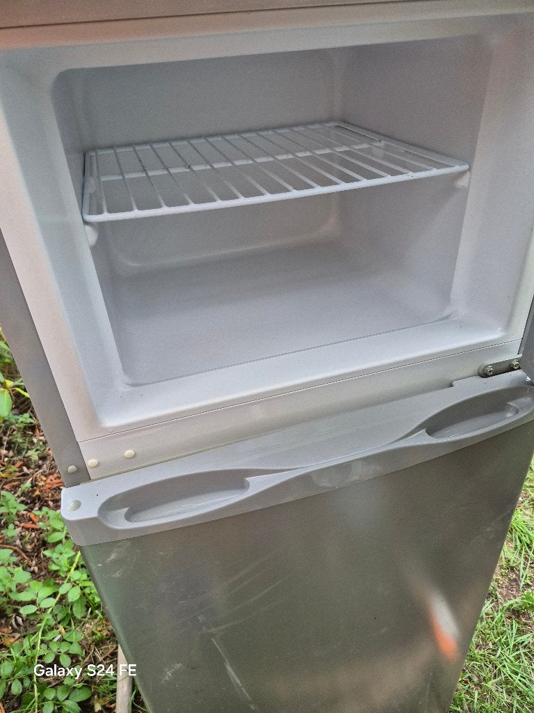 Frigo, Electroménager, Classe énergétique A ou plus économe, Utilisé, 45 à 60 cm, 100 à 150 litres