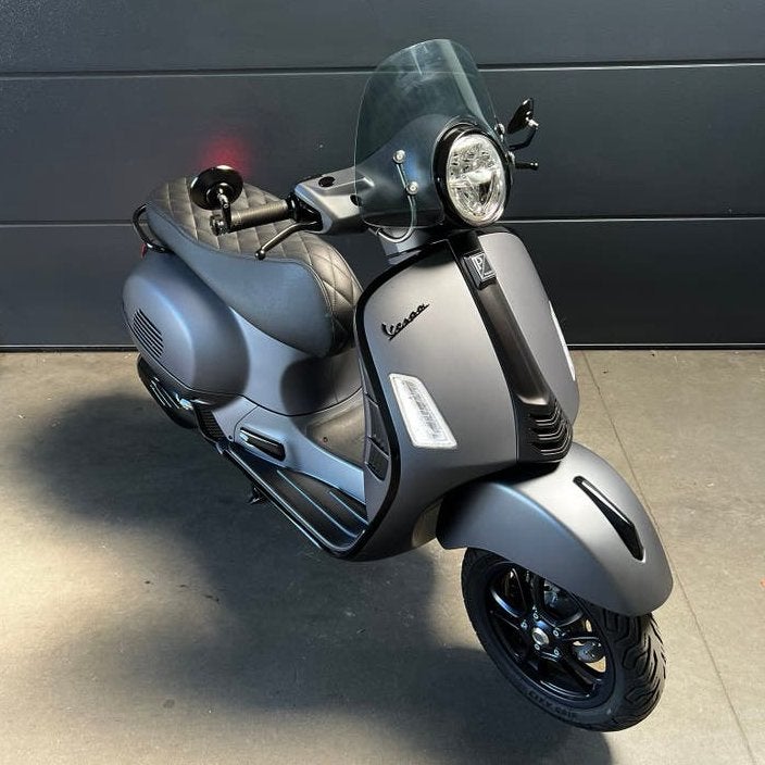 Vespa GTS 125 SUPER SPORT custom -NIEUW 2026- Grigio Matt, Motoren, Scooter, Nieuw, Bedrijf, Automaat