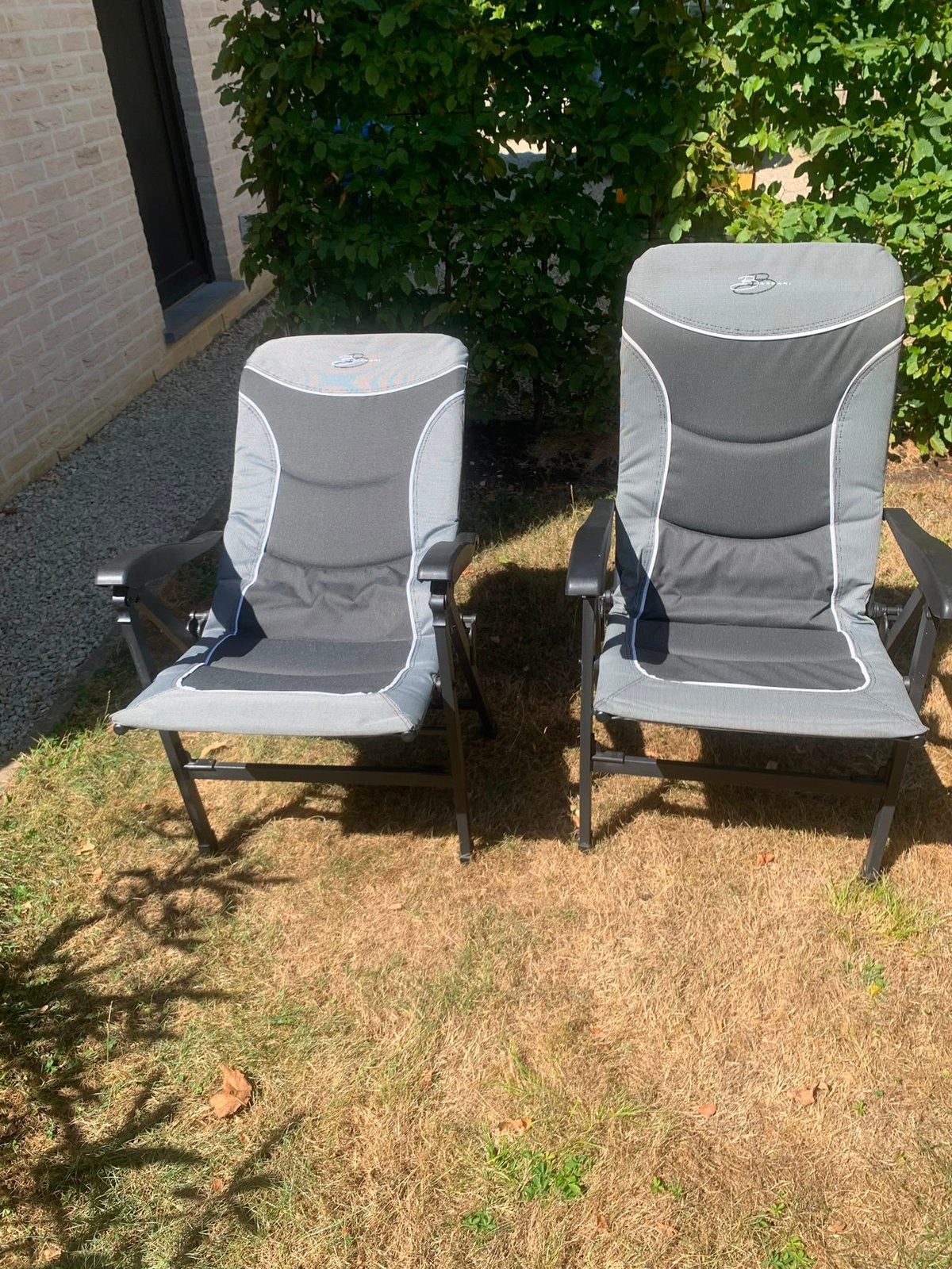 Chaises de jardin grises, Enlèvement, Comme neuf