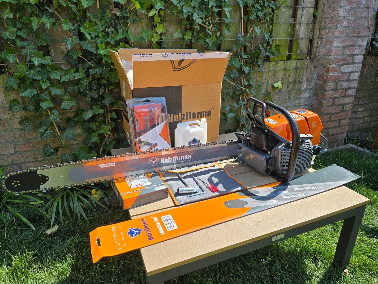 Nouvelle tronçonneuse à essence, la Holzfforma G660 + Guaran, Jardin & Terrasse, Enlèvement ou Envoi, Neuf, Essence