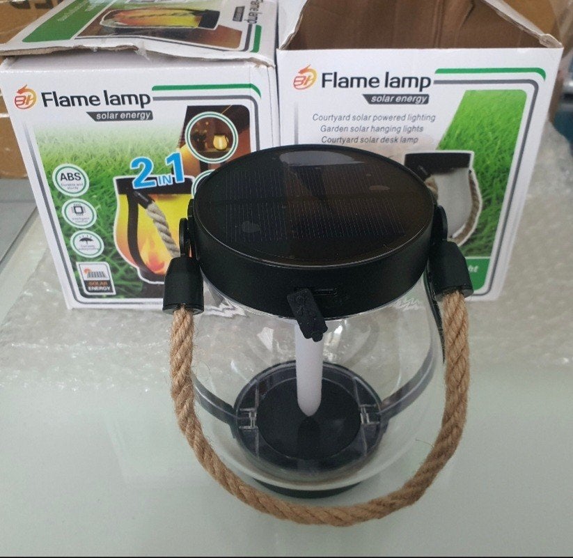 Solar Lantaarn met Vlameffect (2-stuks) (2-in-1 Oplaadbaar), Tuin en Terras, Zonne-energie, Overige typen, Nieuw, Ophalen of Verzenden