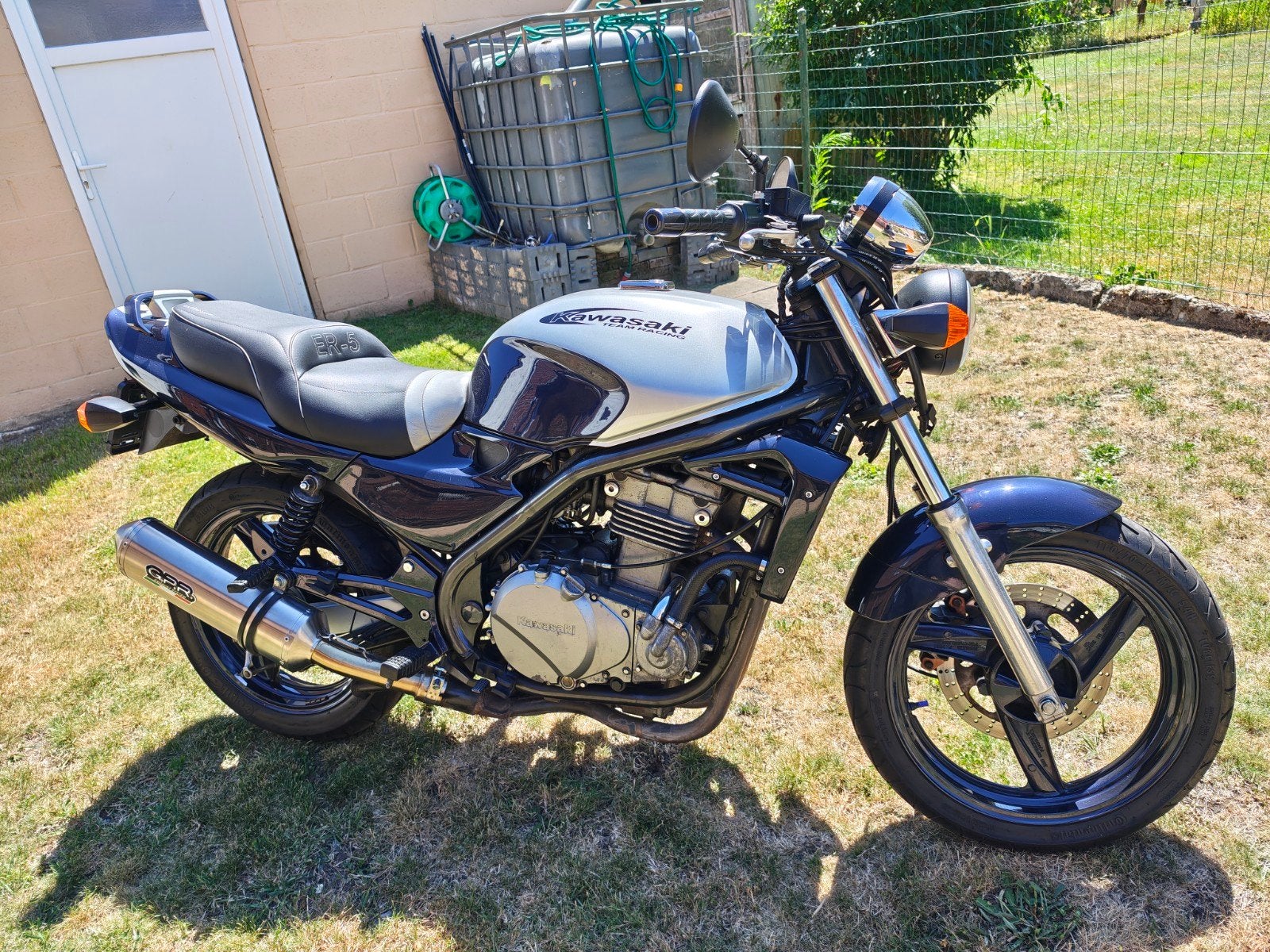 Kawasaki ER5 de 2001 km 45095 parfait état, Motos, Enlèvement, Neuf
