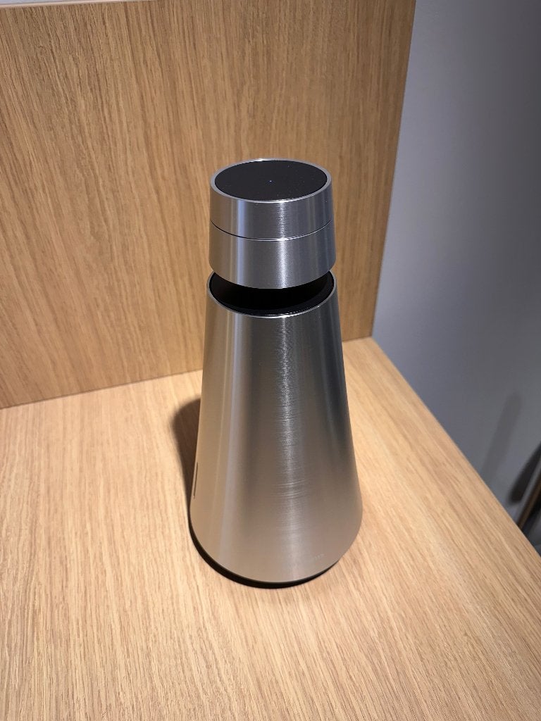 Bang & Olufsen Beosound 1 Silver 1st Gen - B&O, Audio, Tv en Foto, Luidsprekerboxen, Slimme speaker, Gebruikt, Info@bang-olufsen.dk