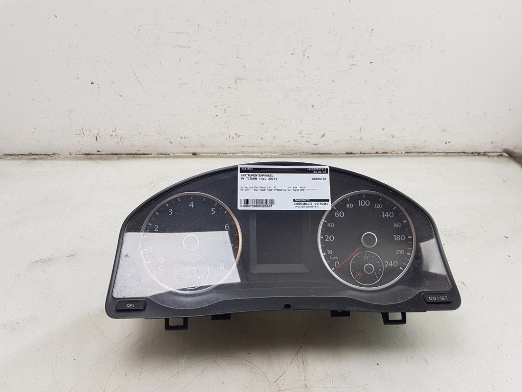 INSTRUMENTS DE BORD Volkswagen Tiguan (5N1 / 2), Volkswagen, Volkswagen AG, Utilisé, Kundenbetreuung@volkswagen.de