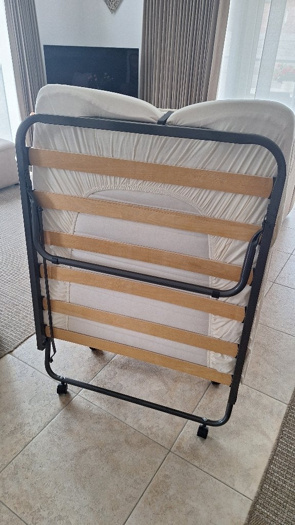 plooibed (zo goed als nieuw), Huis en Inrichting, Slaapkamer | Bedden, Ophalen