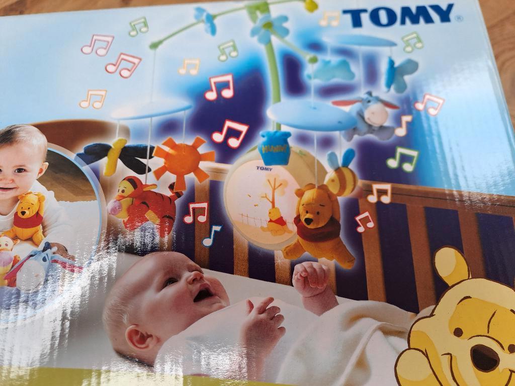 Mobile TOMY Winnie l'Ourson, Enfants & Bébés, Enlèvement ou Envoi, Comme neuf, Mobile, Sonore