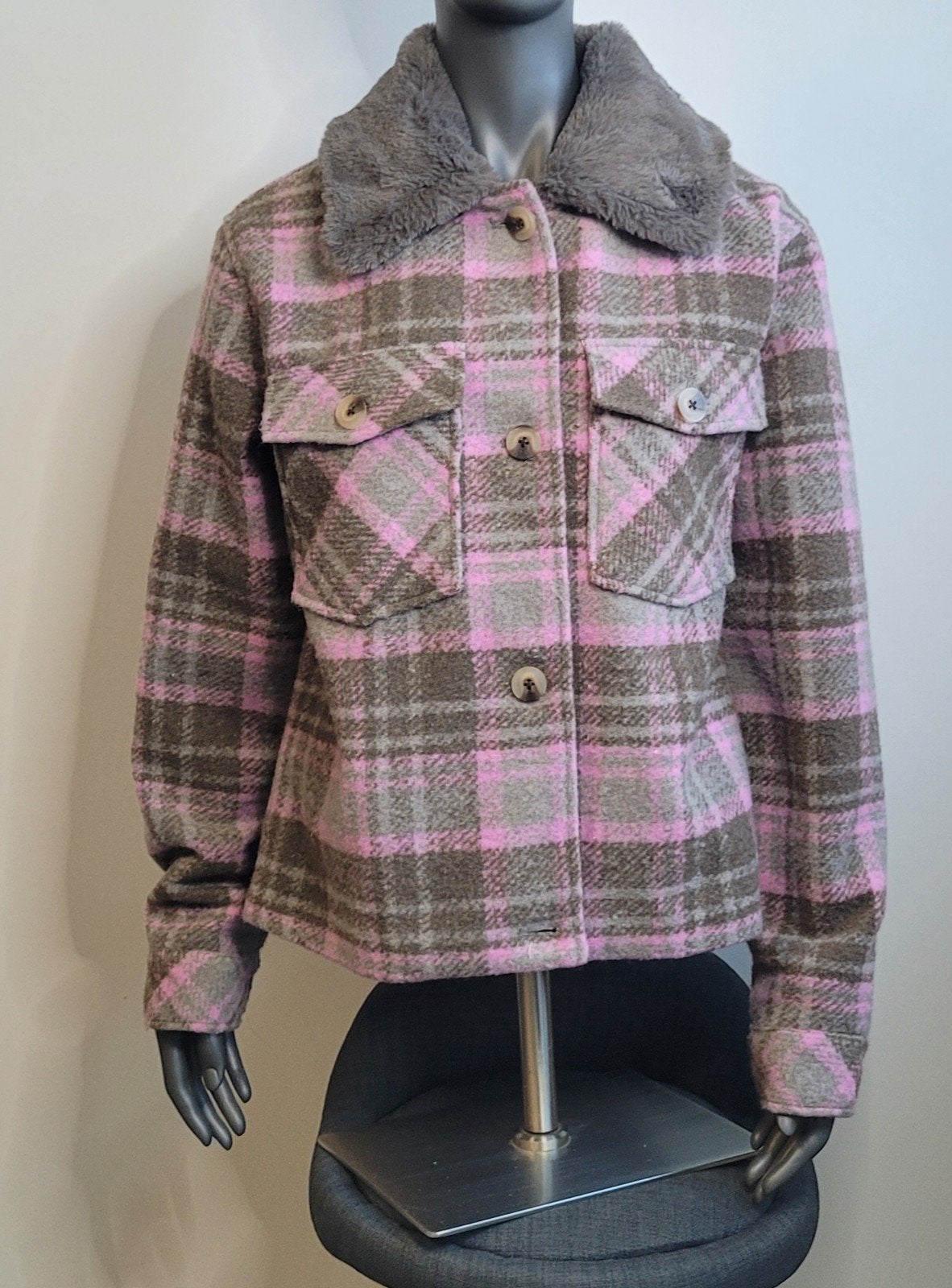 Veste à carreaux pour femme ROSE/gris pour femme taille L —, Taille 42/44 (L), Enlèvement ou Envoi, Blouson, Comme neuf
