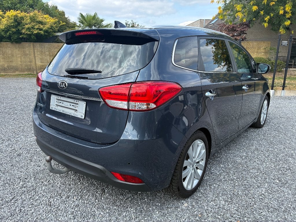 Kia Carens AUTOMAAT 2.0 benzine AC NAVI LEDER CAMERA OHboek!, Auto's, Automaat, Dealer onderhouden, Euro 6, Bedrijf