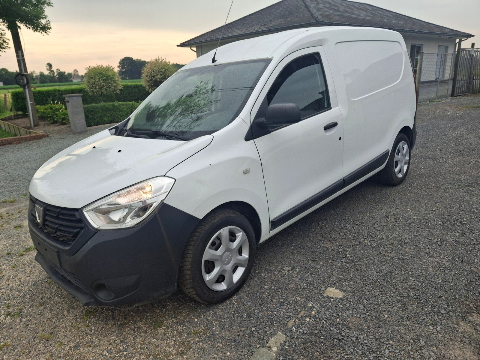 dacia dokker 1600 cc Benzine 2019 75000 km lichte vracht, Auto's, Dacia, Euro 6, 4 cilinders, 1600 cc