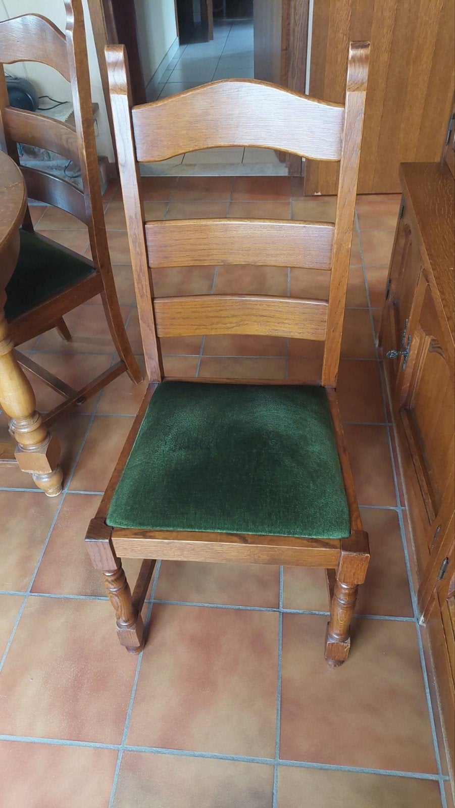 Table avec 4 chaises, Enlèvement
