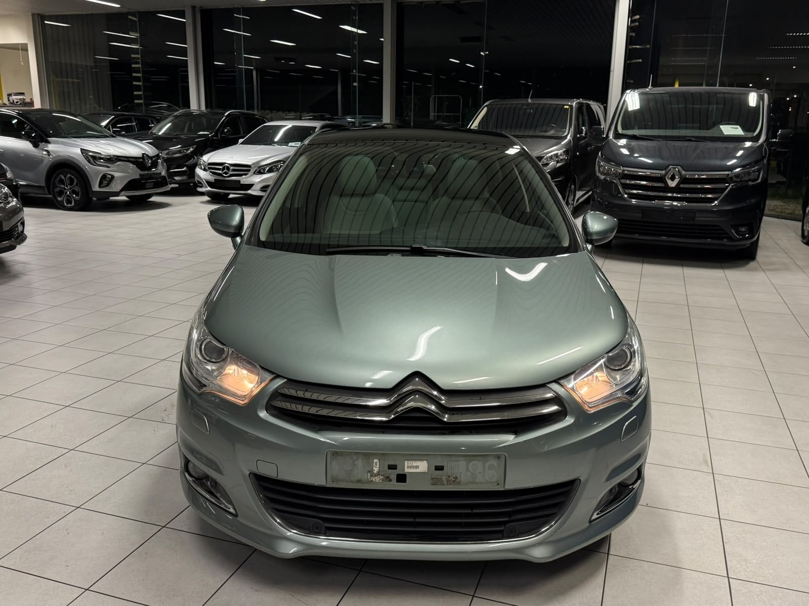 Citroen C4 Exclusive 1.6eHDi Automatique 84kW Euro 5, Achat, 1440 kg, 82 kW, Entreprise