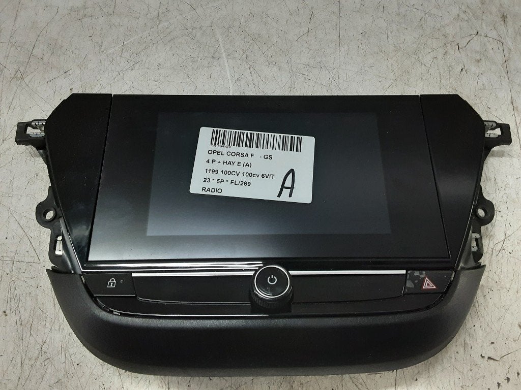 RADIO Opel Corsa F (UB / UH / UP) (01-2019/-) (3923126500), Auto-onderdelen, Gebruikt, Opel, Opel Automobile GmbH, Kontakt-opel@opel.com