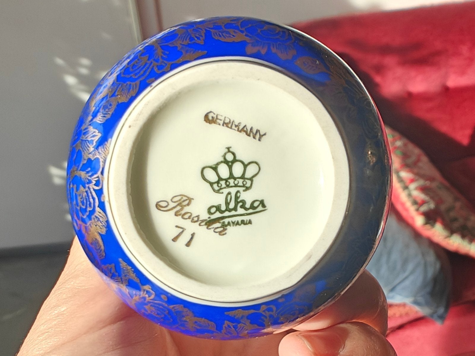 porselein vaasje, wit, blauw en goud, Alka Bavaria, Antiek en Kunst, Ophalen of Verzenden