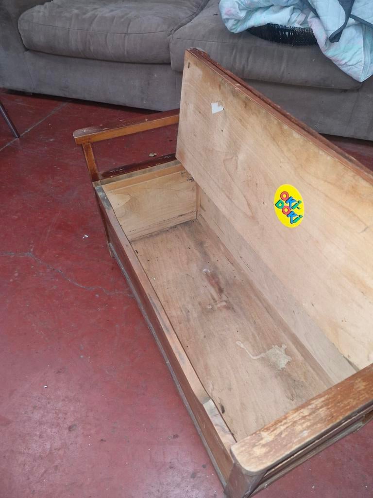 Banc vintage pour enfants avec espace de rangement en bon ét, Enlèvement