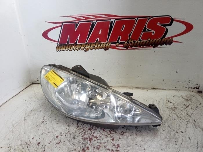 Phare droit d'un Peugeot 206, -, -, 3 mois de garantie, Utilisé