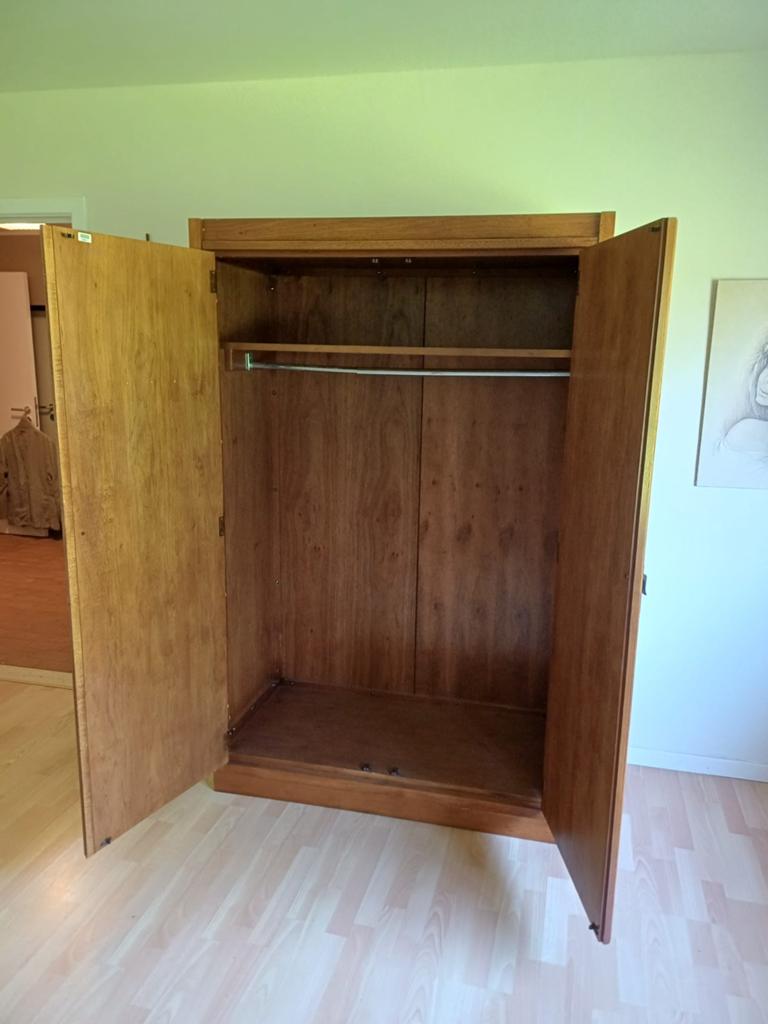 Garde robe et sèche linge ancien à donner à venir chercher, Huis en Inrichting, Kasten | Computermeubels, Ophalen, Gebruikt