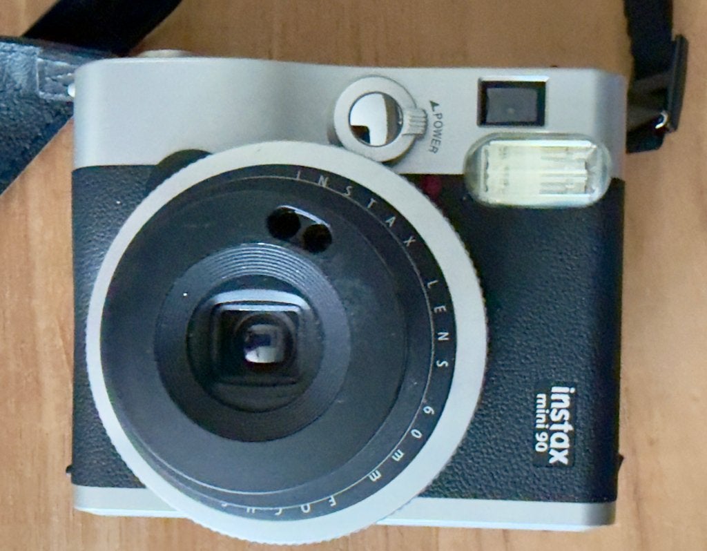Fujifilm Instax Mini 90 Neo Classic + 3 cartouches de film, TV, Hi-fi & Vidéo, Appareils photo analogiques, Comme neuf, Polaroid