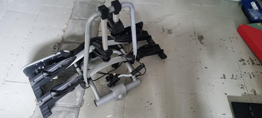 Thule fietsendrager, Auto diversen, Fietsendragers, Ophalen, 2 fietsen, Gebruikt, Trekhaakdrager