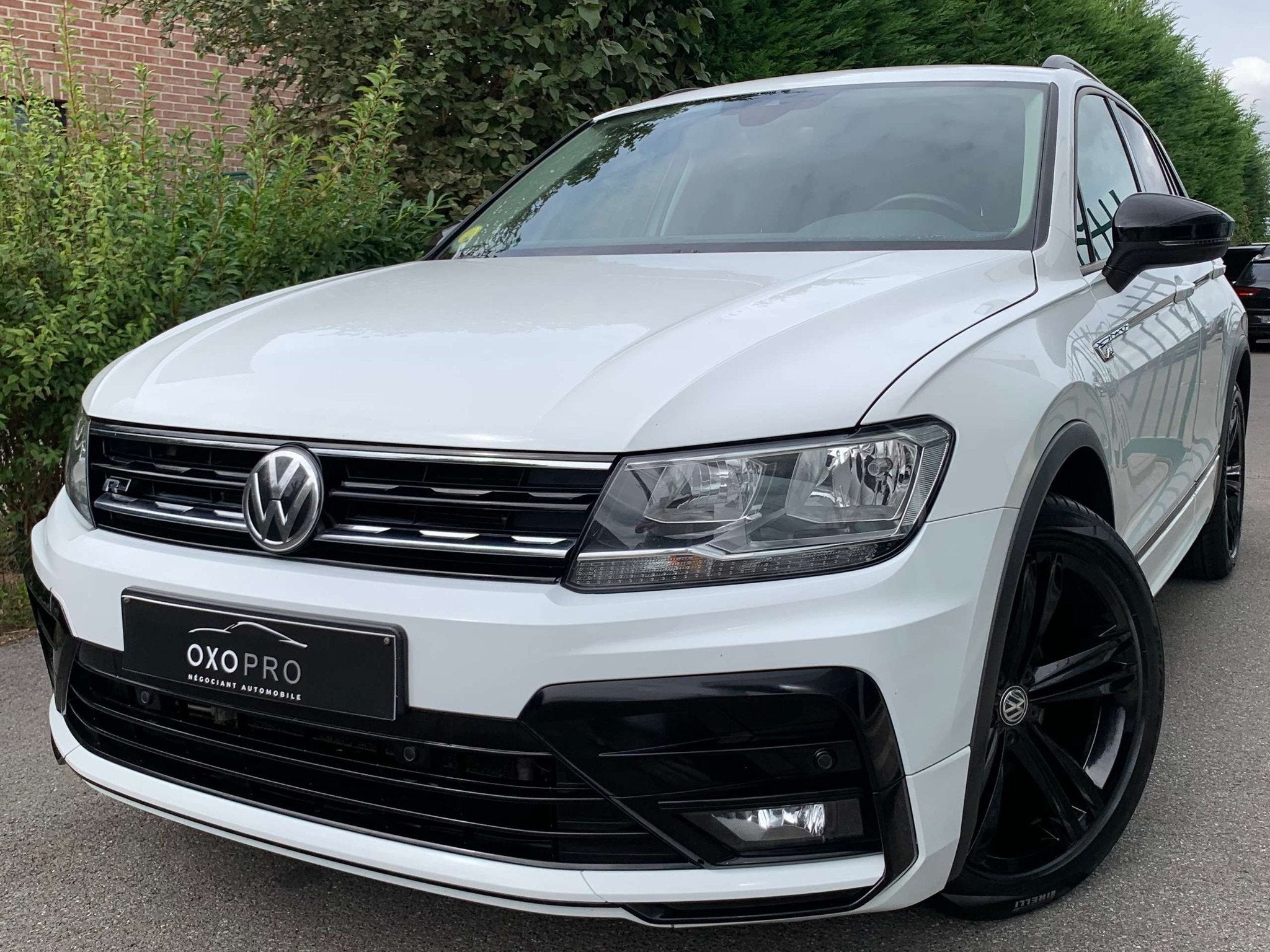 Volkswagen Tiguan 2.0 TDi R LINE / BLACK ÉDITION GPS / CARP, Auto's, Voorwielaandrijving, Gebruikt, Euro 6, 4 cilinders