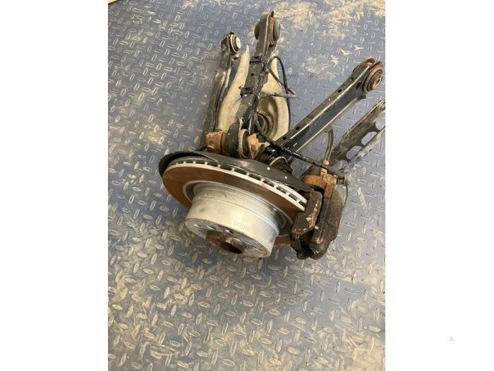 Fusee links-achter van een BMW 1-Serie, Gebruikt, -, -, Ophalen of Verzenden