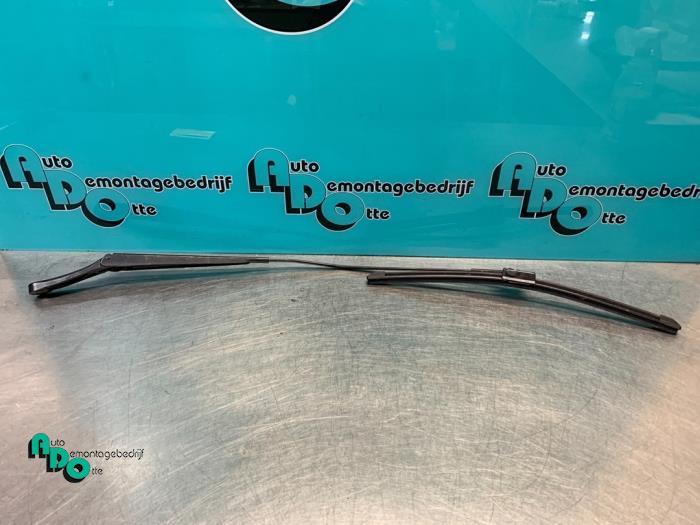 Ruitenwisserarm voor van een Volkswagen Caddy (Caddy 04-), Gebruikt, -, Volkswagen, -