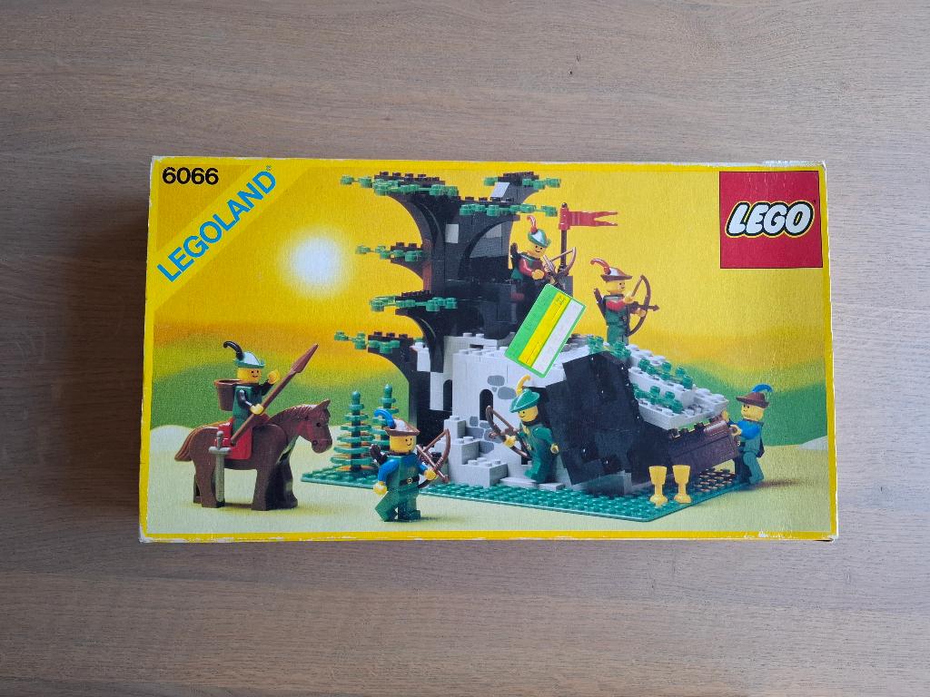 Lego kasteel 6066 + instructies + doos + inlay, Kinderen en Baby's, Compleet, Gebruikt, Lego, Ophalen of Verzenden
