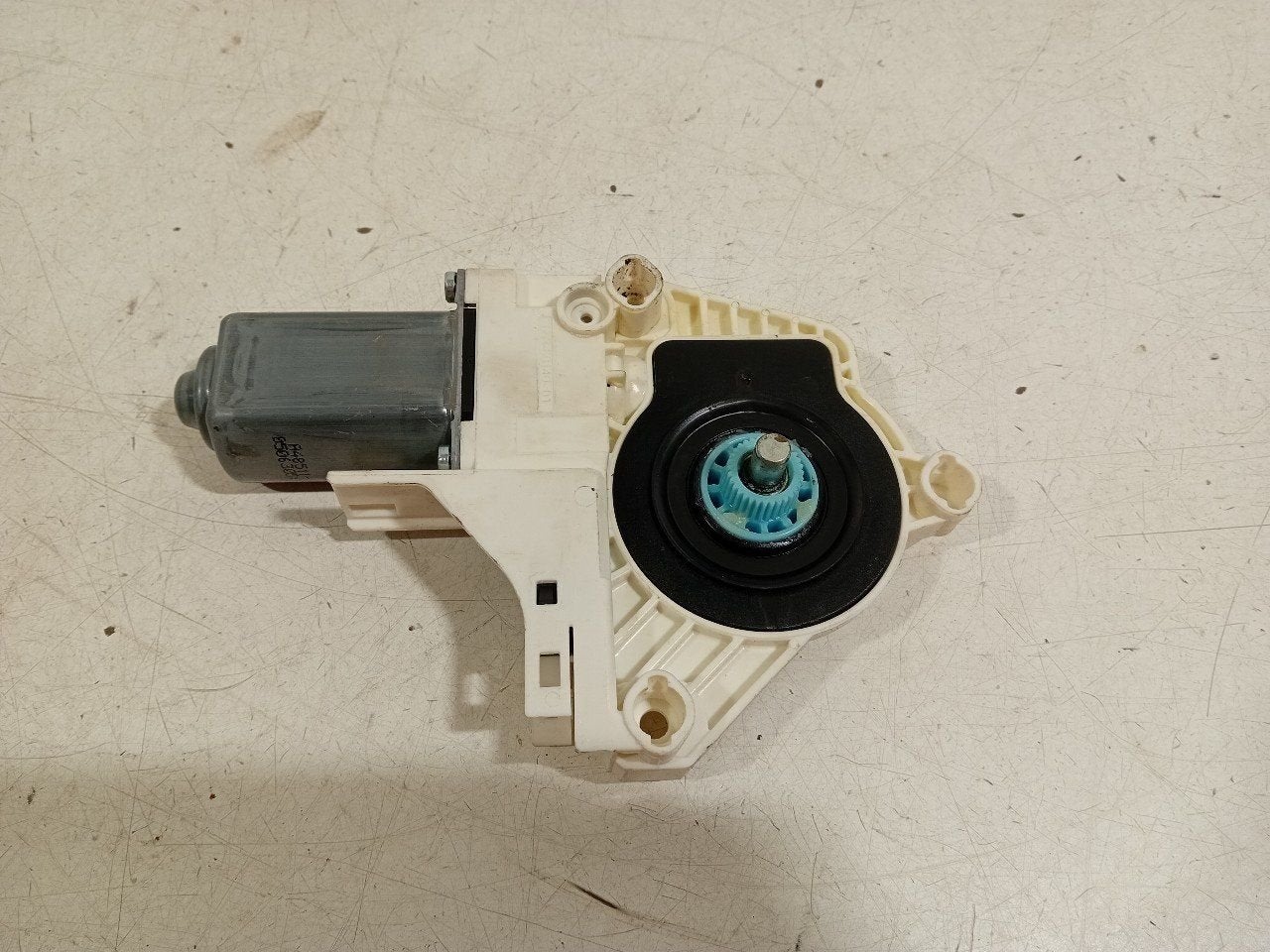 Motor raammechaniek elektrisch rechts voor Audi Q3, Autos : Pièces & Accessoires, Onderdelen@venauto.nl, Van der Ven Autorecycling B.V.
