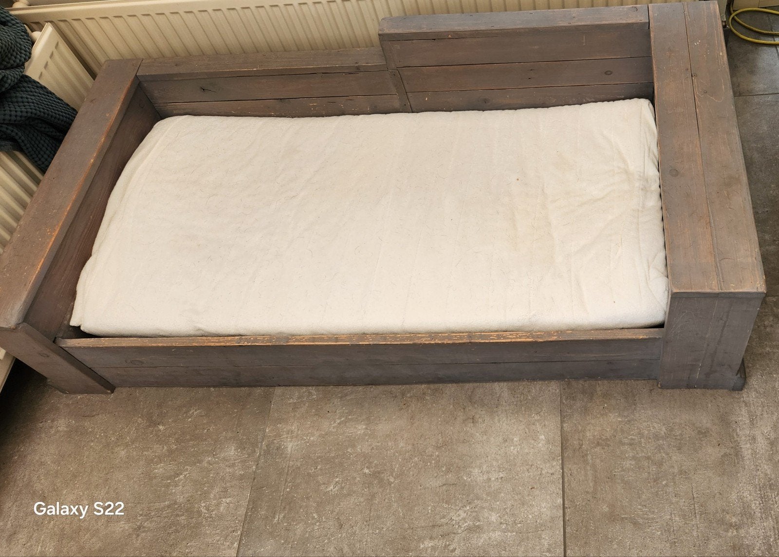 honden mand hout + matras, Ophalen of Verzenden