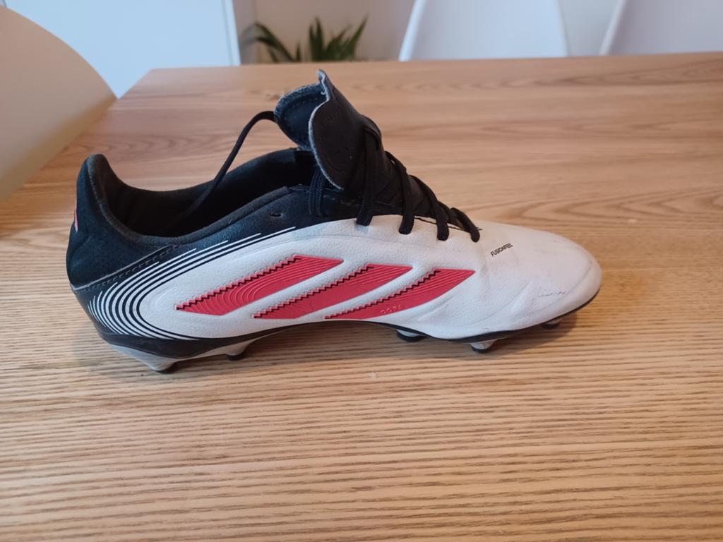 Chaussures de foot Adidas Copa taille 35., Sport en Fitness, Ophalen, Schoenen