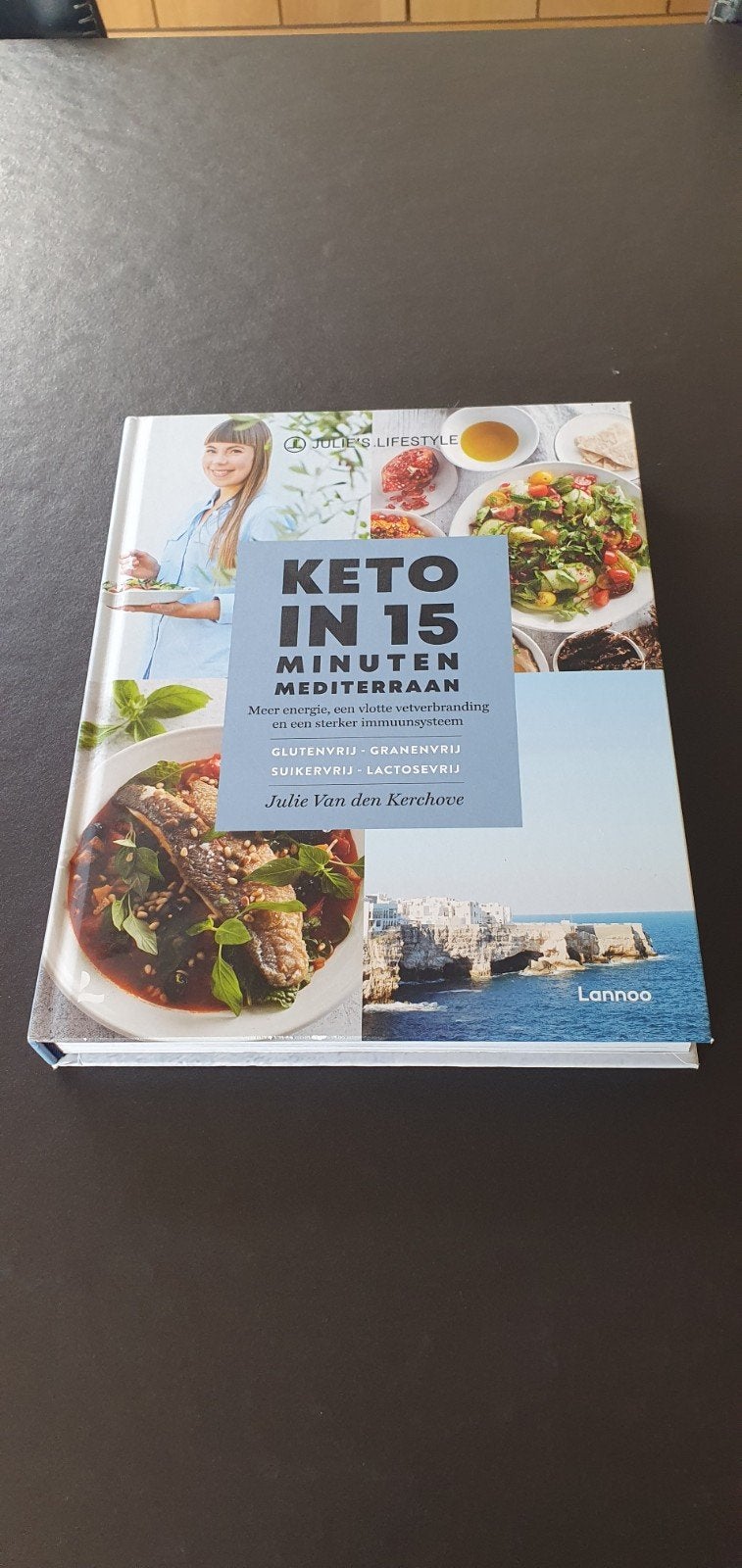 Kookboek: Keto In 15 Minuten Mediterraan - J. V.d. Kerchove, Envoi, Neuf, Julie van den kerckhove