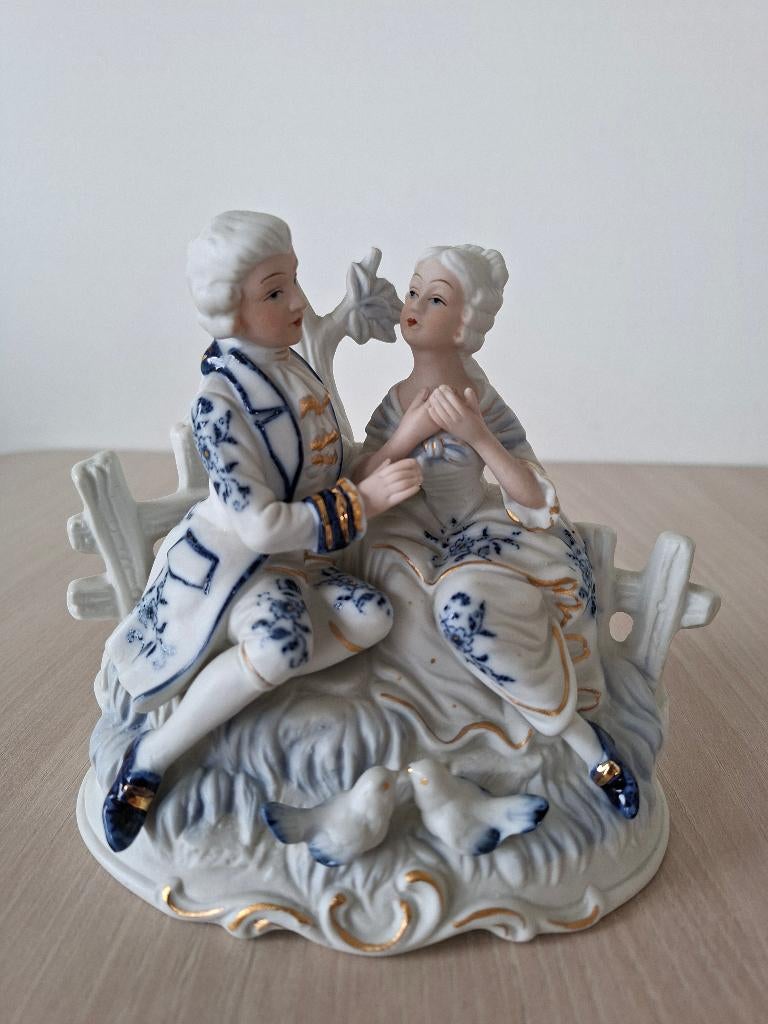 Porselein en Biscuit beeldjes, Enlèvement