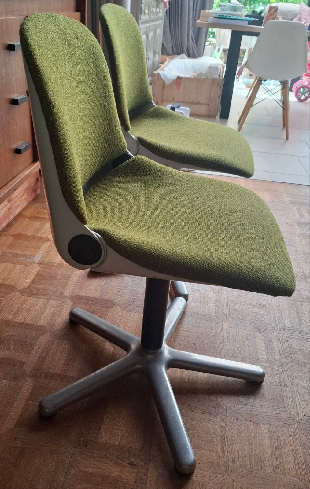 Koppel van 2 Wilkhahn Space Age directiestoelen 233/5, Ophalen, Stof