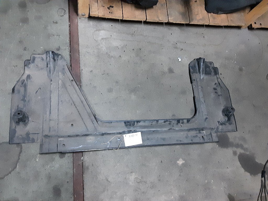 CACHE SOUS MOTEUR Audi A6 (C4) (01-1994/10-1997), Mevr. I. Hauben, Audi, Utilisé, Rue de l'Espoir 34 34
4030  GRIVEGNÉE, BE