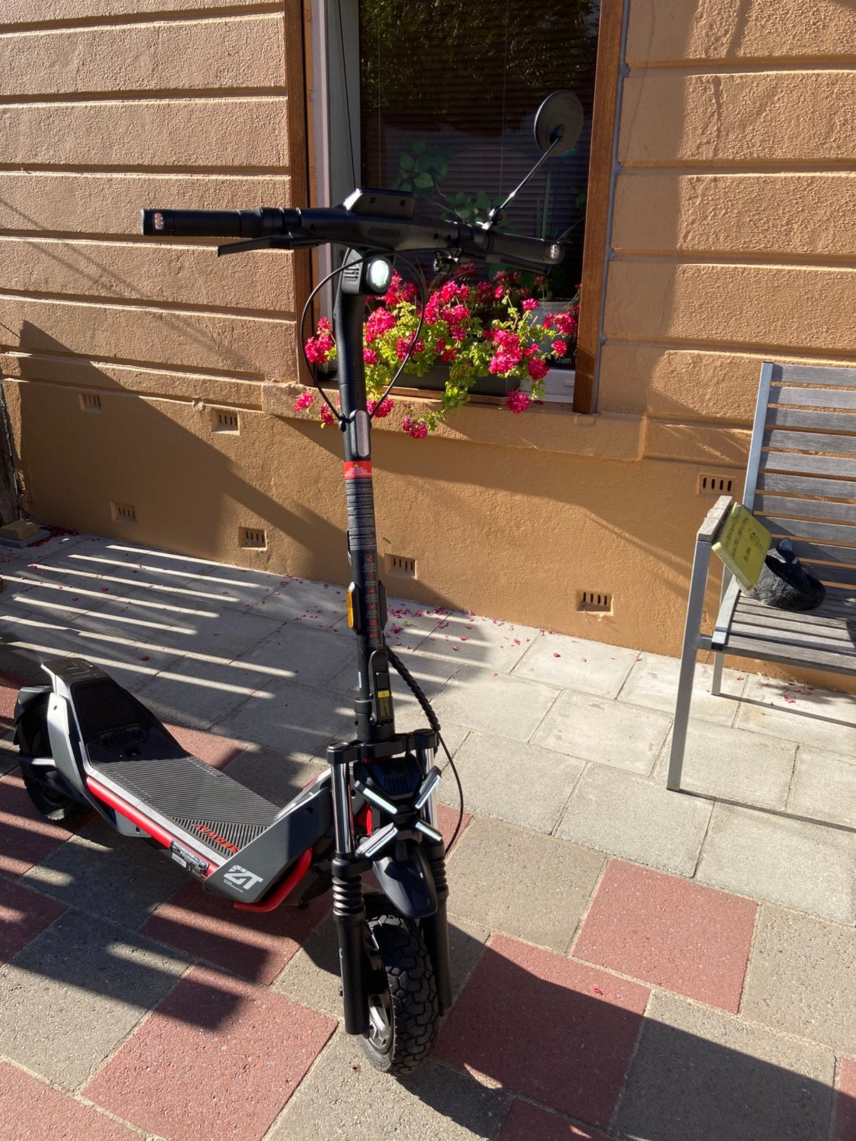 Trottinette elect SEGWAY ZT 3Pro peut servi, Enlèvement, Comme neuf