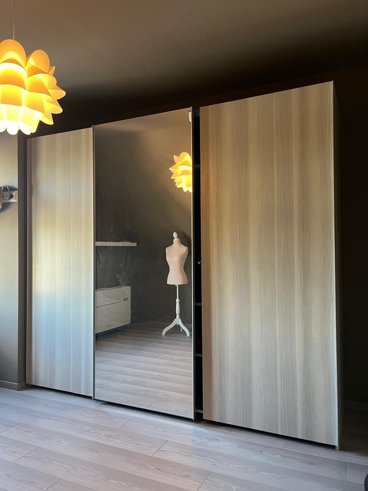 Keerkast met spiegel en schuifdeuren, Huis en Inrichting, Kasten | Kleerkasten, Ophalen, Zo goed als nieuw