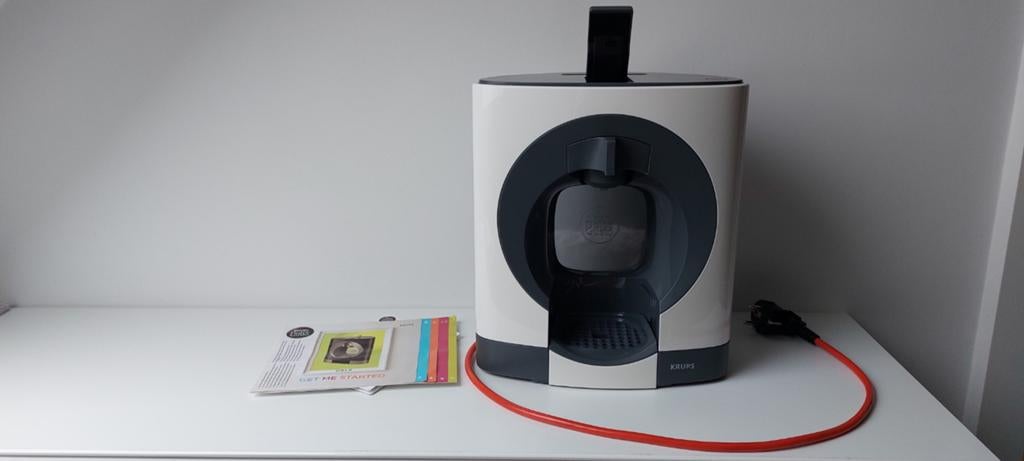 Machine à café Nescafé Dolce Gusto Oblo (Krups), Réservoir d'eau amovible, Combiné, Dosettes et capsules de café, Enlèvement