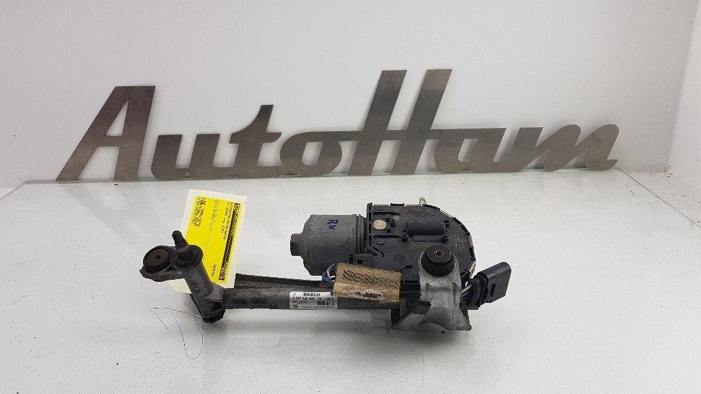 MOTEUR + TRINGLERIE ESSUIE GLACE AVANT Touran (1T1 / T2), Robert Bosch AG, Volkswagen, Utilisé, Robert-Bosch-Allee 1
74232  Abstatt, DE