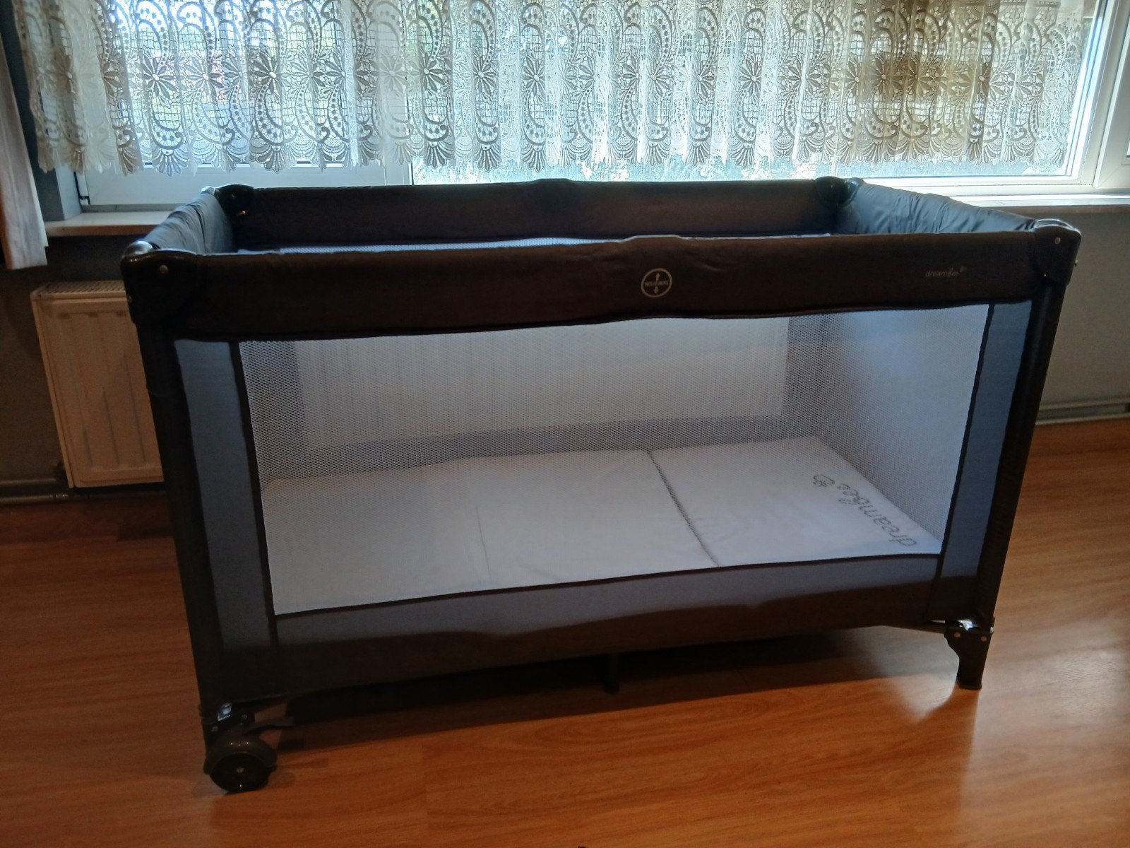 Reisbedje baby met extra matras, Kinderen en Baby's, Babywiegjes en Ledikanten, Ophalen, Reisbedje