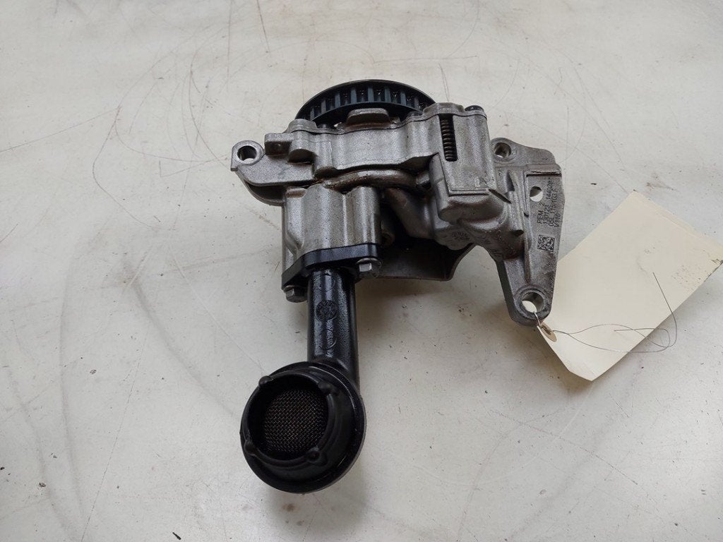 OLIEPOMP Seat Ateca (5FPX) (01-2016/-) (|05L115103F|), Gebruikt, Seat