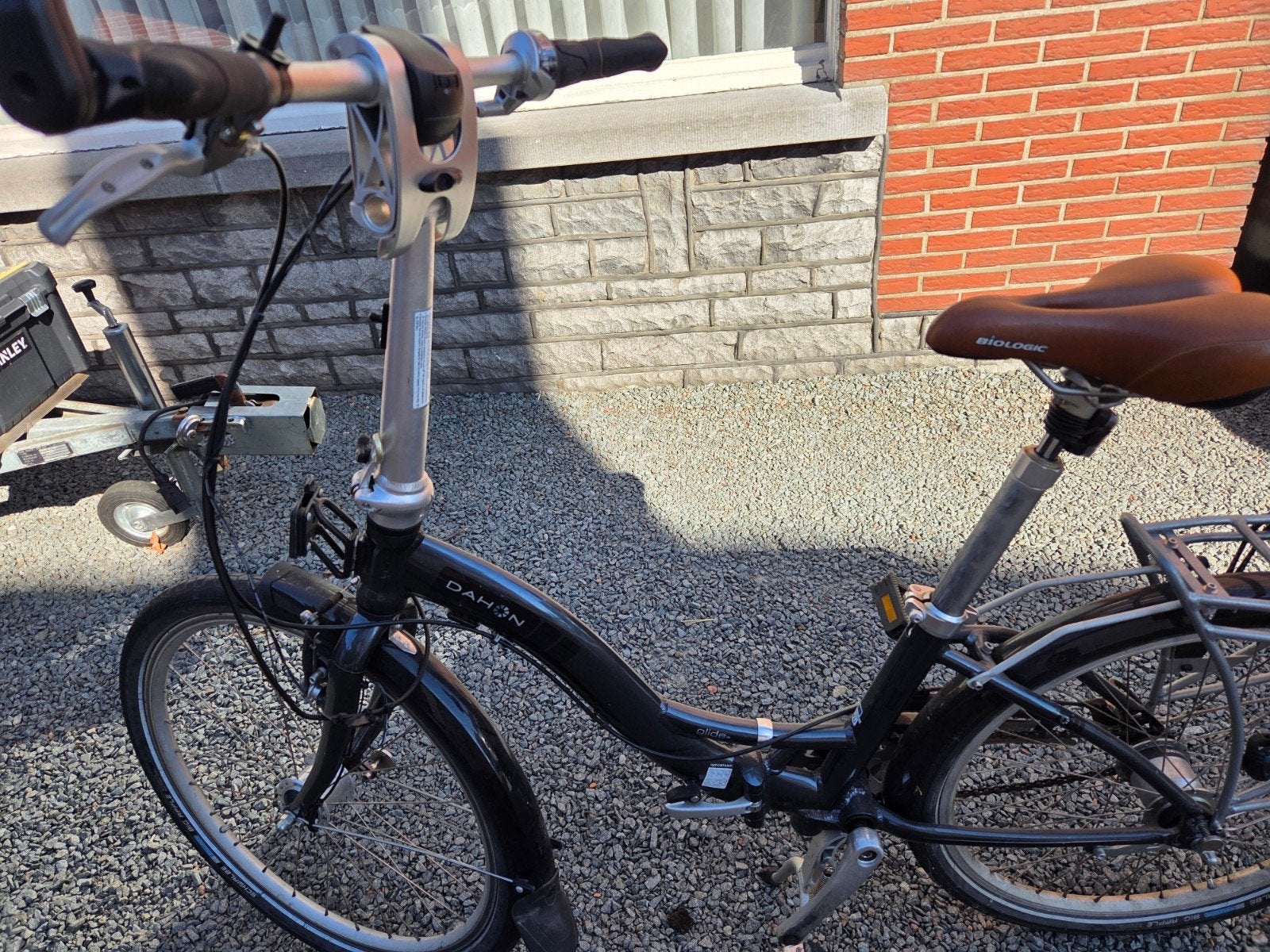 Degelijke sterke plooifiets van het merk Dahon, Fietsen en Brommers, Fietsen | Vouwfietsen, Ophalen, Versnellingen, Zo goed als nieuw